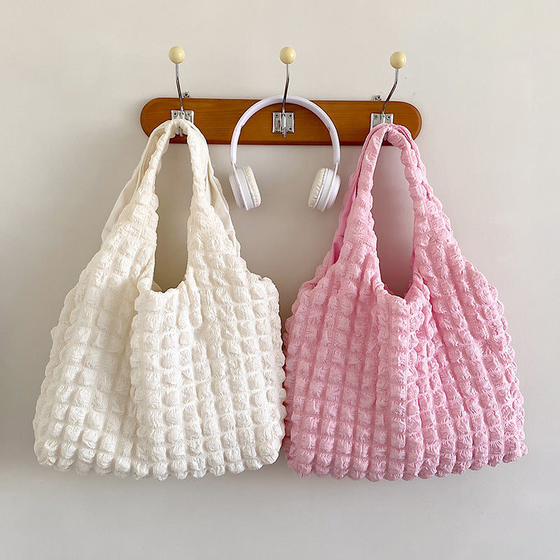 Girls fashionable handbags