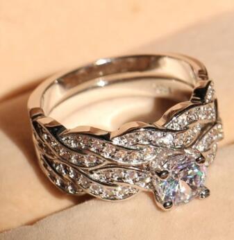 Alternate view: Unisex wedding ring set