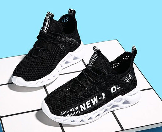 Boys mesh sneakers