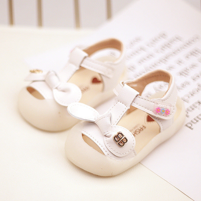 Girls white toddler shoes