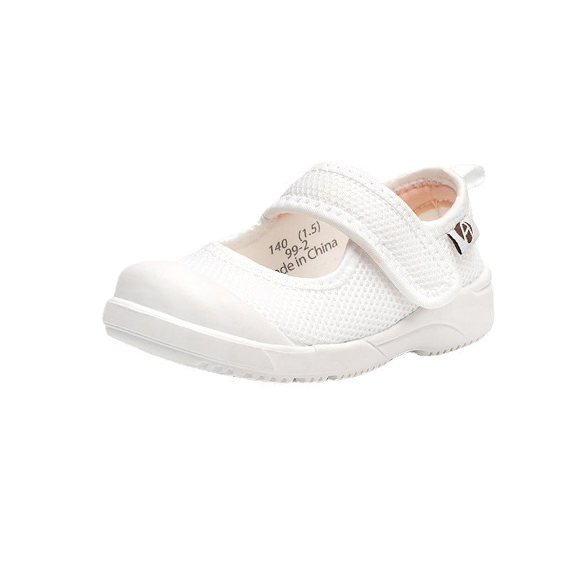 Girls white cloth shoes