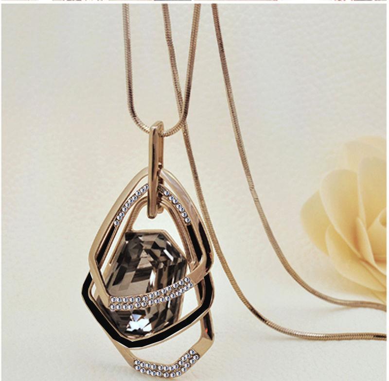 Women's long necklace & pendant