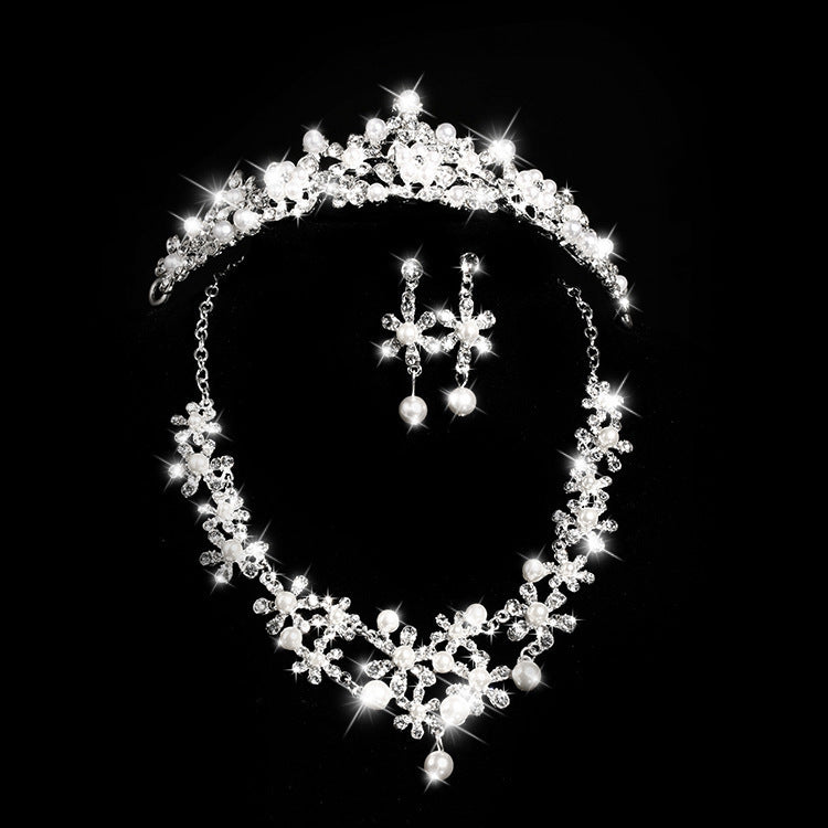 Women's wedding headdress tiara brides