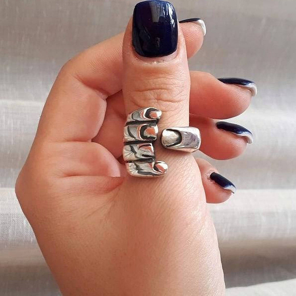 Unisex gothic carved cuff ring