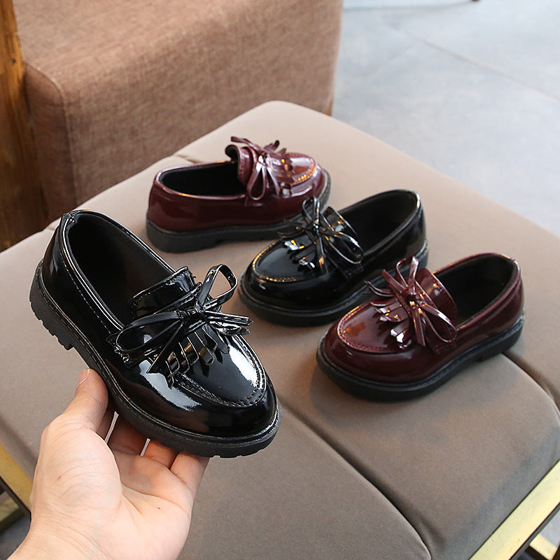 Kids sneakers