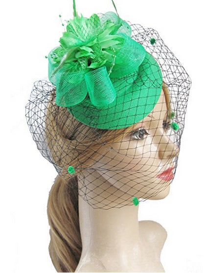 Women's green net yarn fascinator