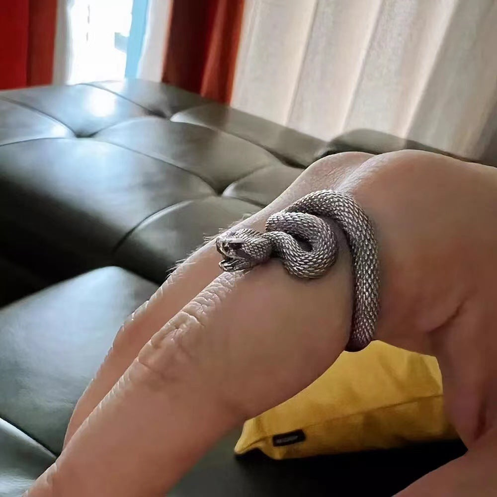 Unisex rattlesnake ring