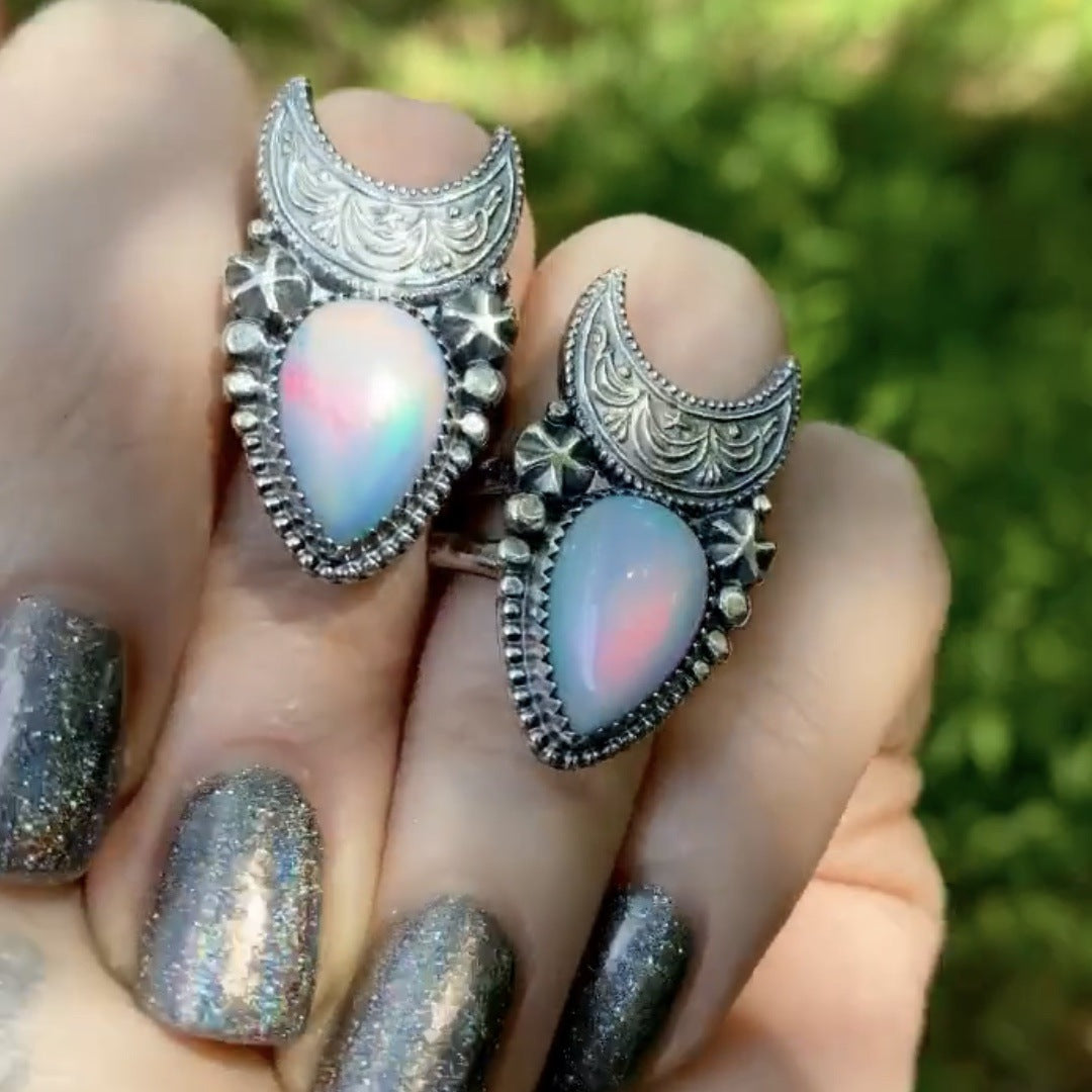 Alternate view: Women's moon & skull ring