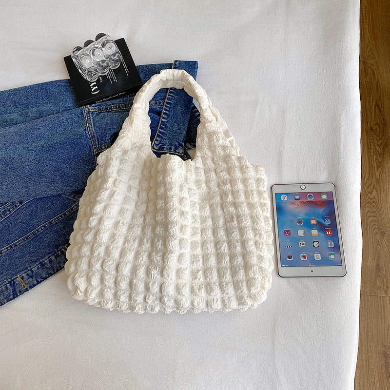 Girls fashionable handbags