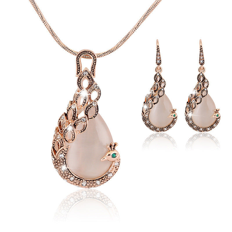 Alternate view: Women's necklace & earrings