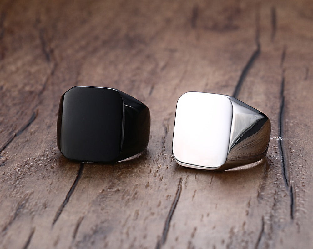 Alternate view: Ring light jewelry display