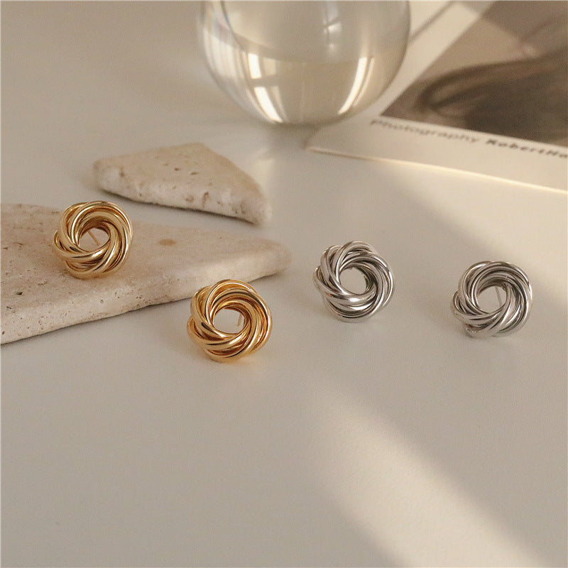 Women's flower hollow earrings