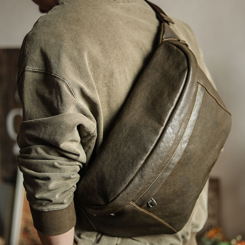 Alternate view: Men's cowhide messenger bag