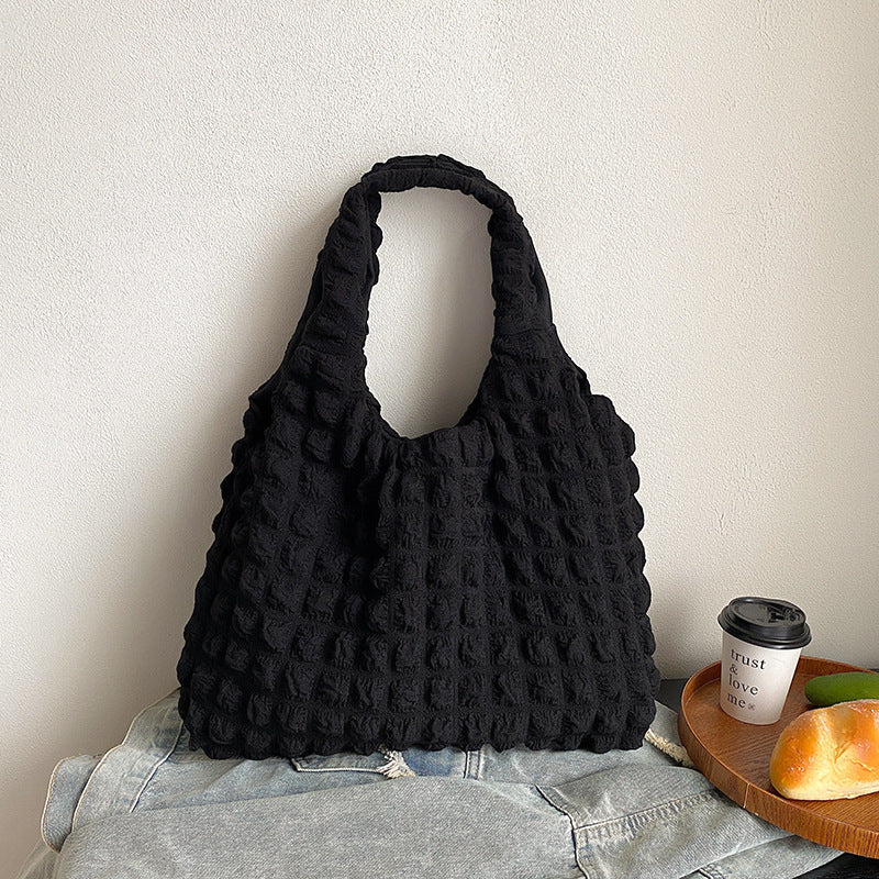 Girls black fashionable handbags