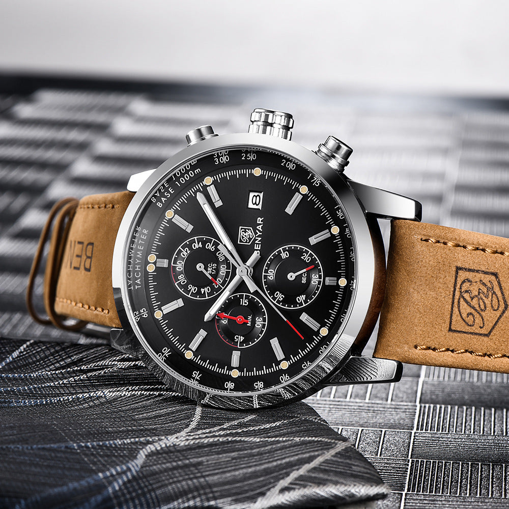 Men's leather quartz watch