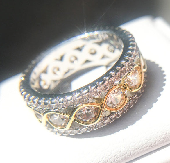 Alternate view: Women's zircon stone ring