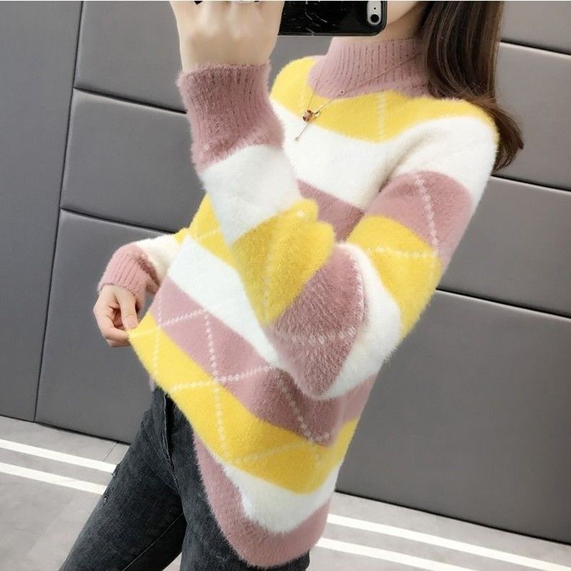 Women's chic autumn sweater