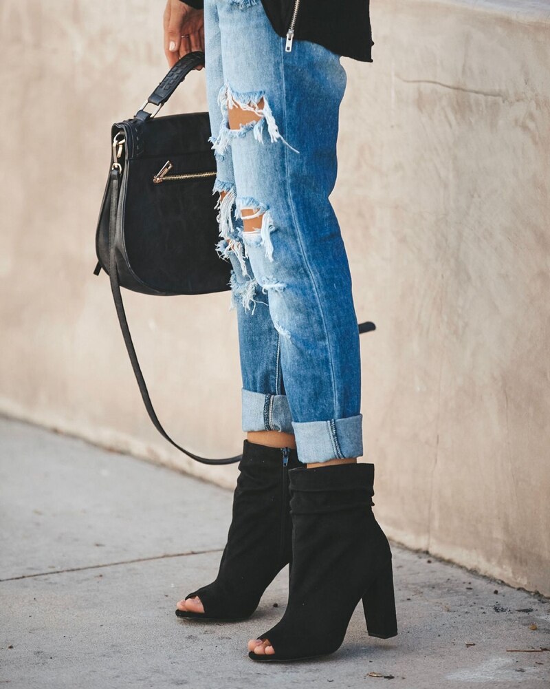 Alternate view: Women's vintage ripped jeans