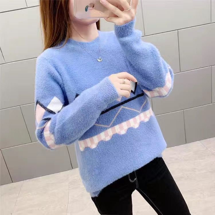 Women's chic autumn sweater