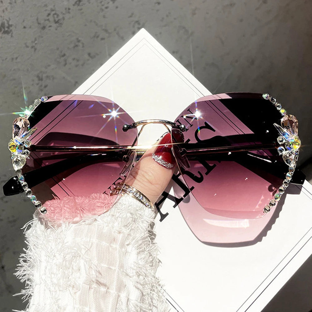 Alternate view: Women's vintage sunglasses