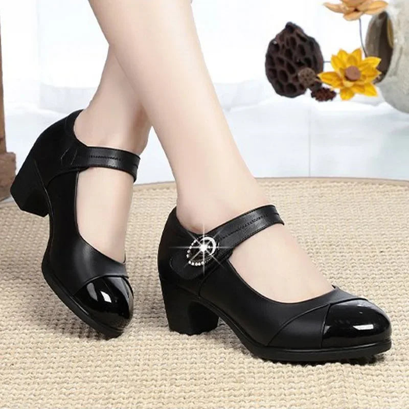 Alternate view: Women's block heel pumps