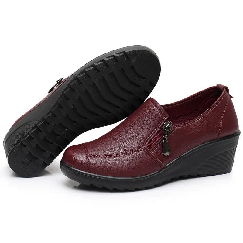 Alternate view: Women's pumps
