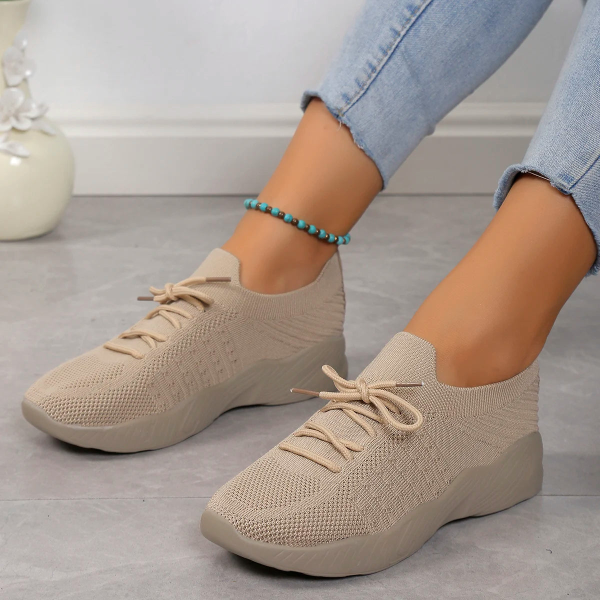 Women's breathable sneakers