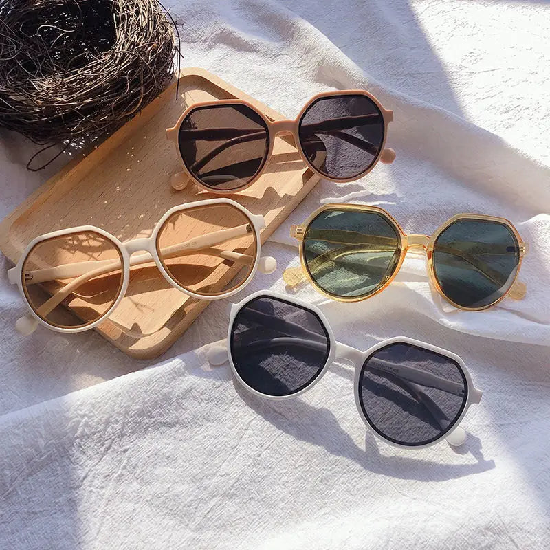 Alternate view: Women's oversized sunglasses