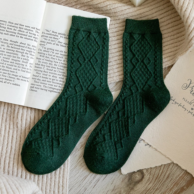 Unisex dark green socks