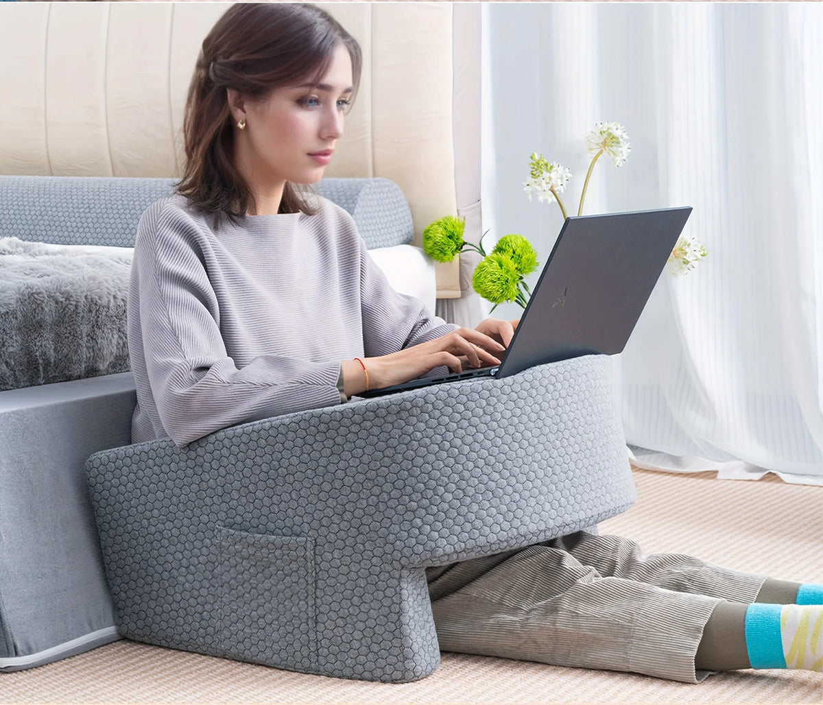 Reading arm rest pillow