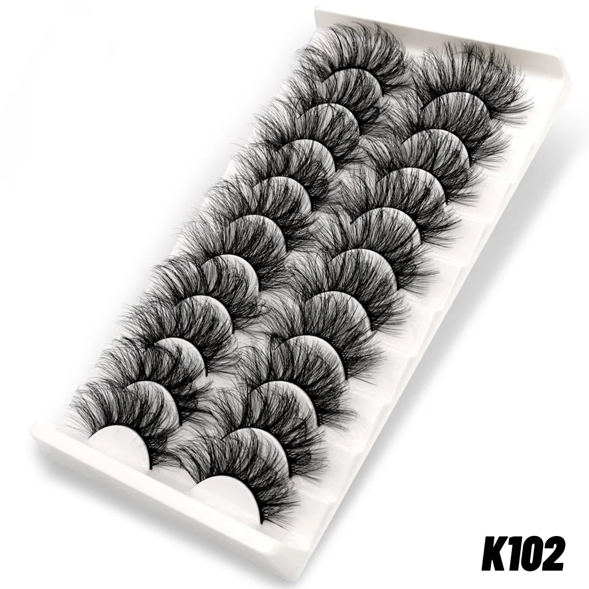 Unisex fluttery flirts: 3D mink lashes for dramatic lashes