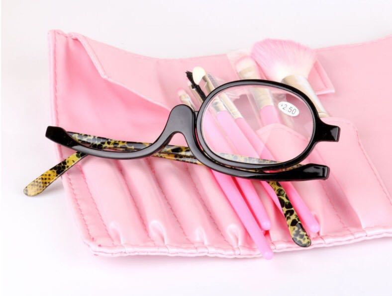 Alternate view: Women's reading glasses