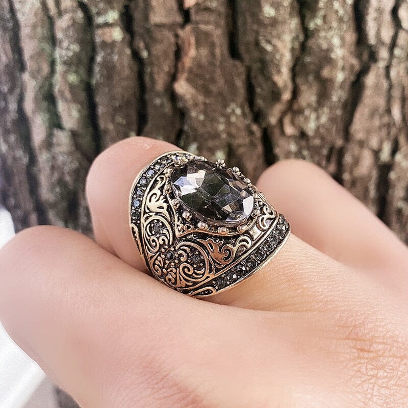 Alternate view: Women's antique gold ring
