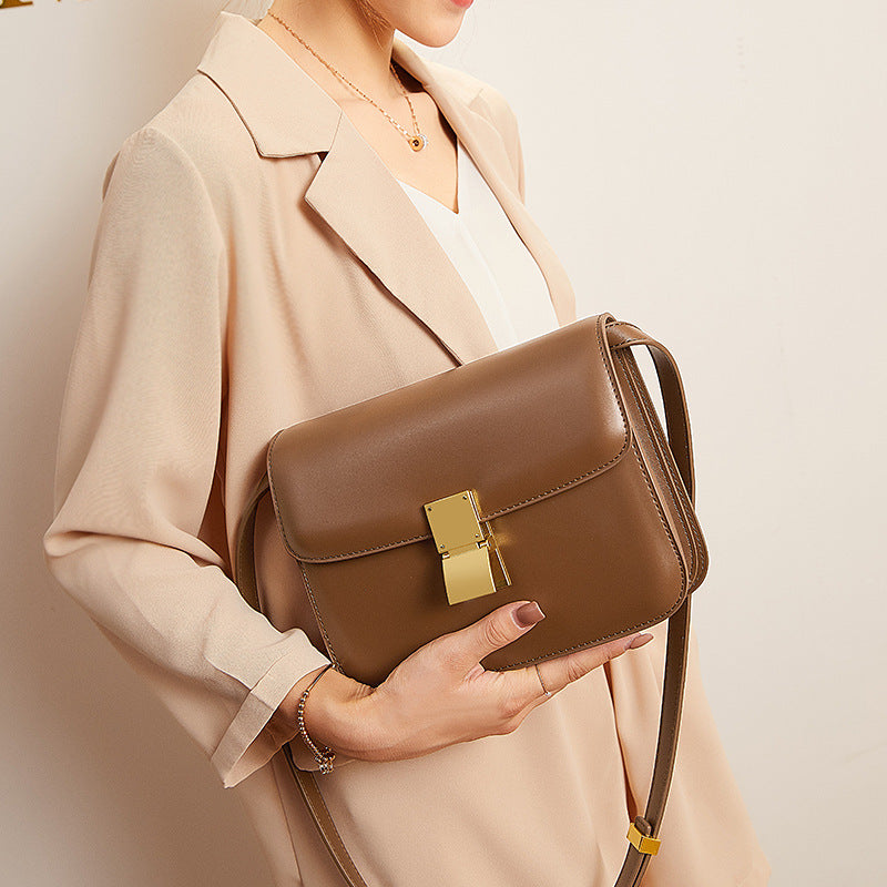 Alternate view: Women's retro leather bag