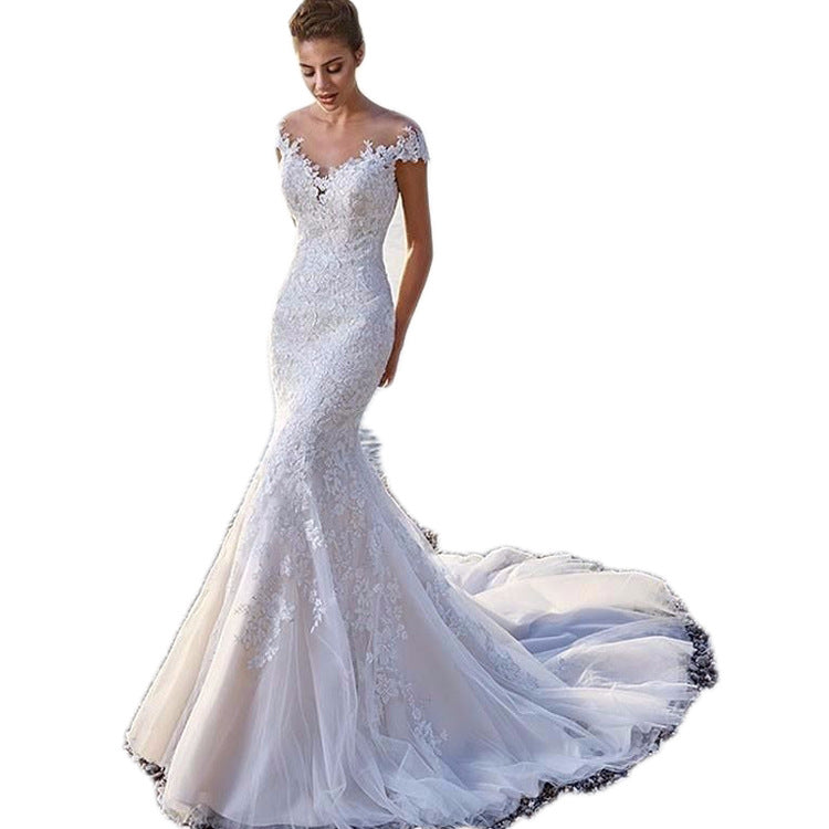 Women's white backless wedding dress