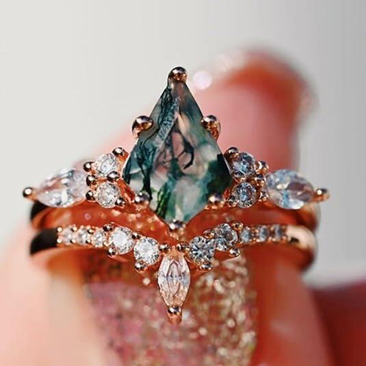 Women's green moss agate ring set