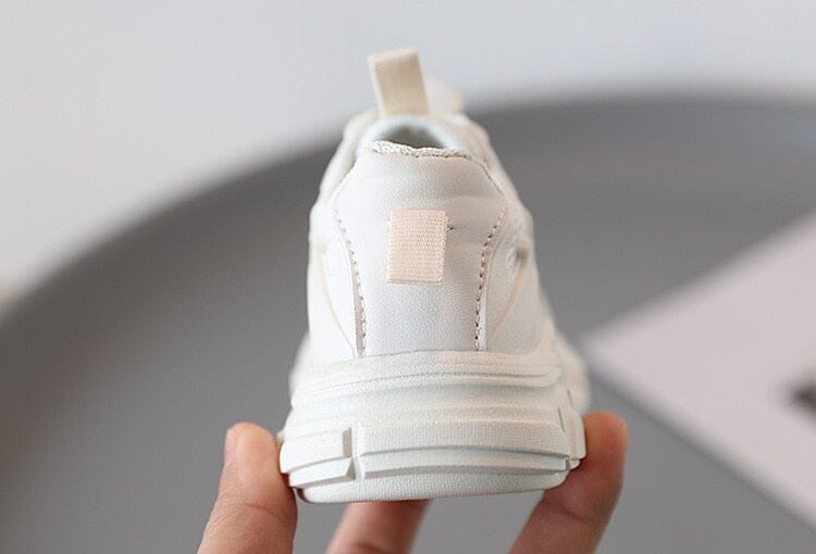 Kids mesh breathable sneakers