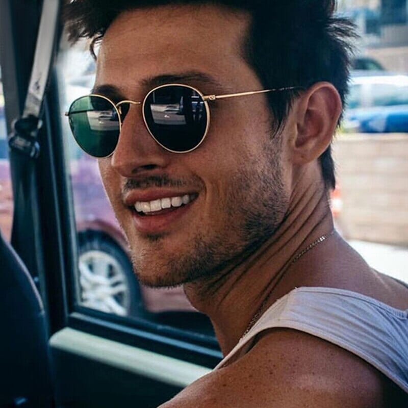 Alternate view: Unisex oval classic sunglasses
