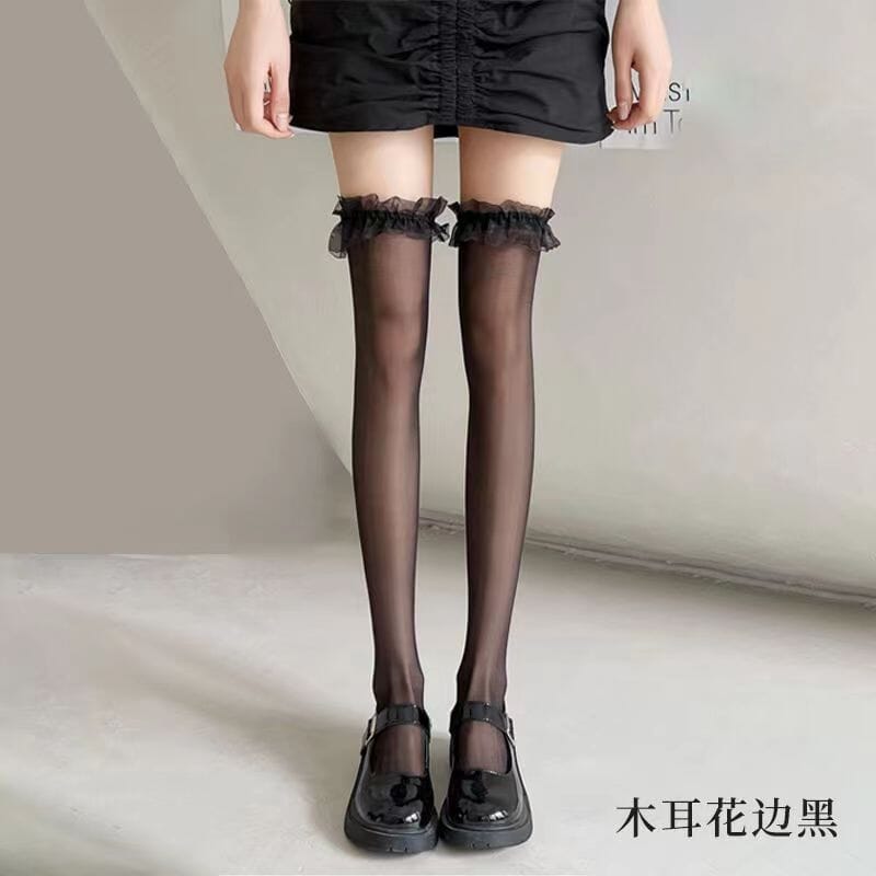 Women's e black socks