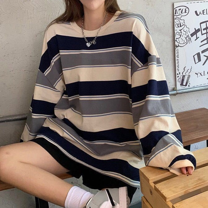 Women's striped oversized sweatshirt