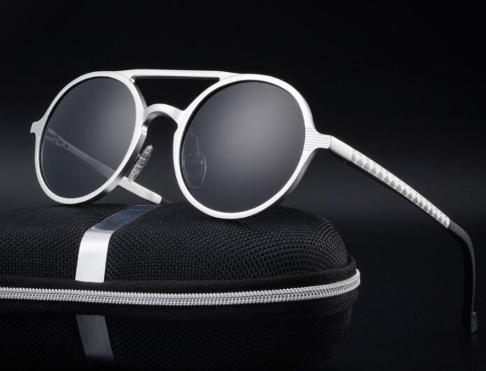 Women's retro sunglasses