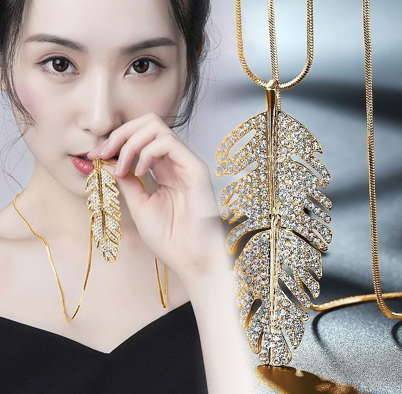 Women's long necklace & pendant