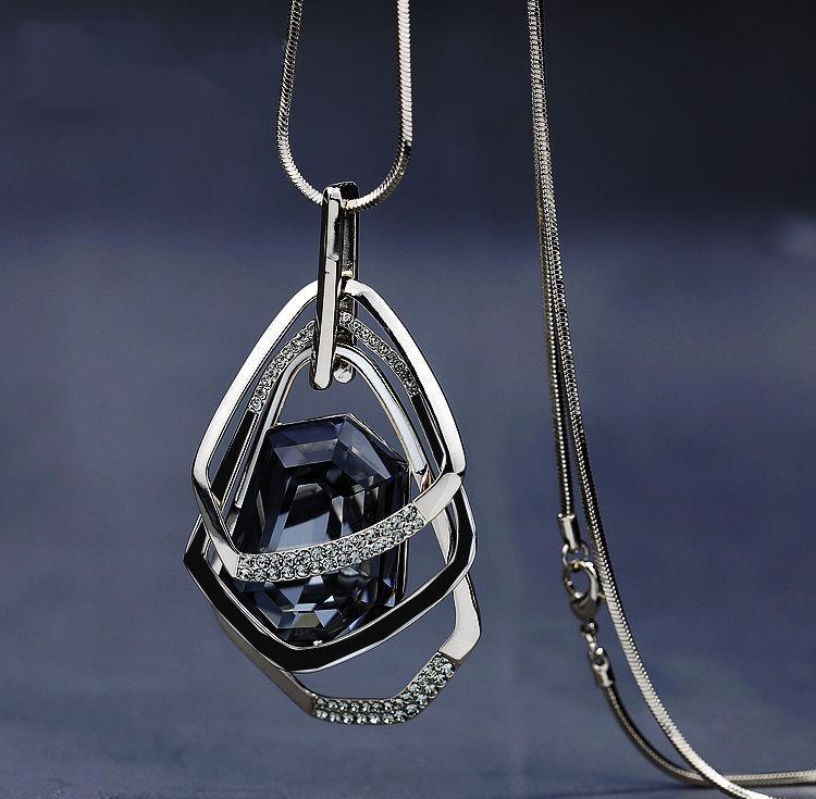 Women's long necklace & pendant