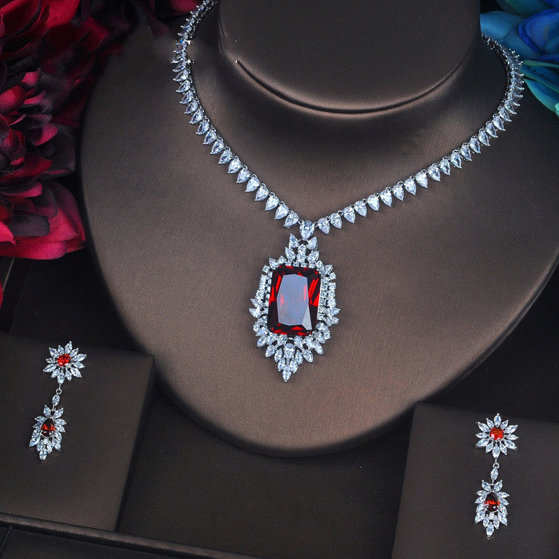 Alternate view: Women's earrings set