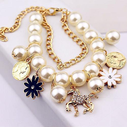 Alternate view: Women's pearl flower bracelet