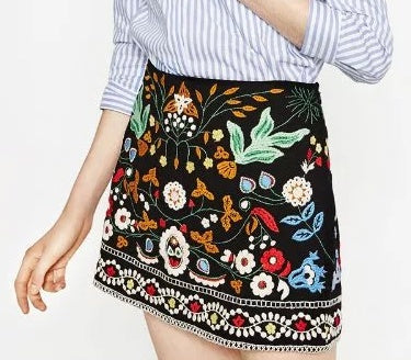 Women's floral mini skirt