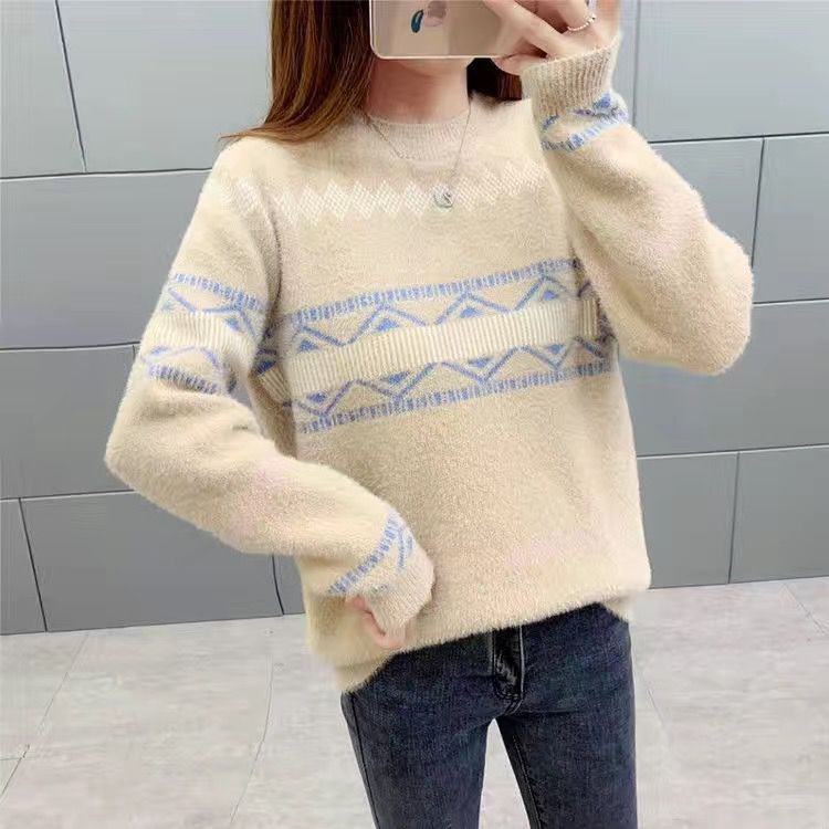 Women's chic autumn sweater