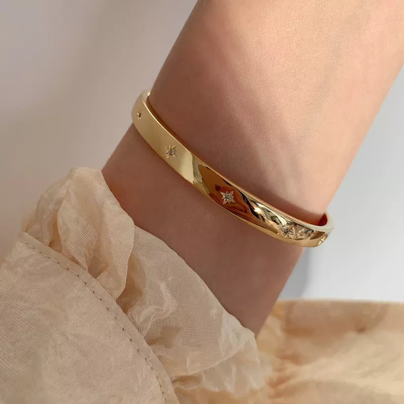 Women's zircon bangle bracelet