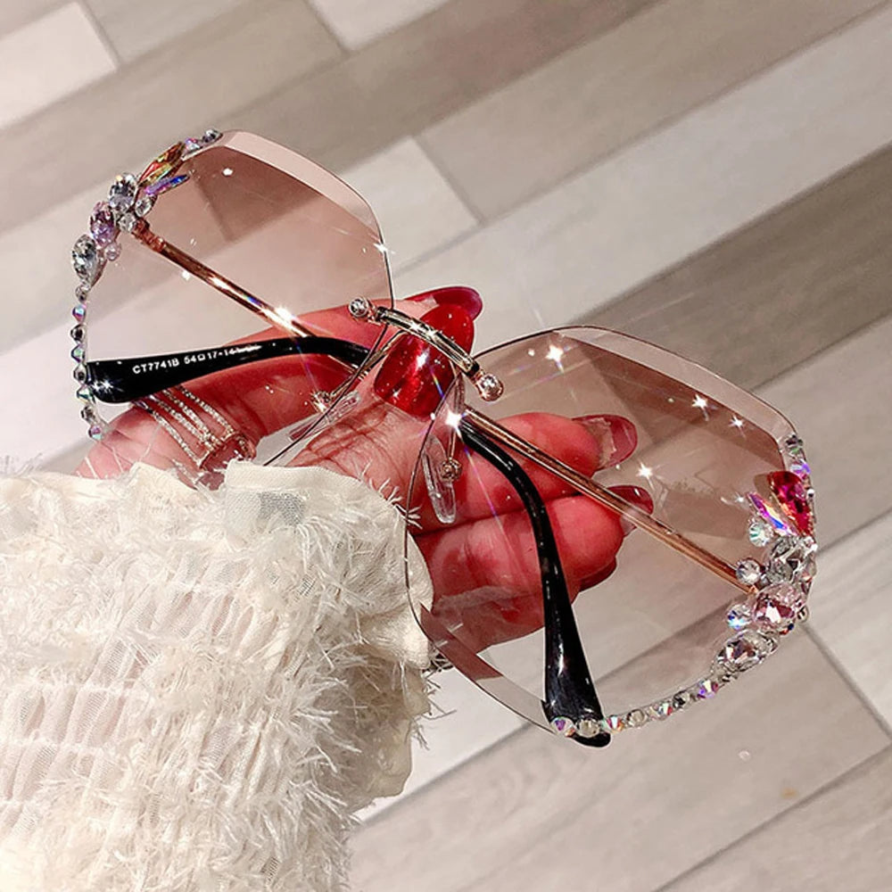 Alternate view: Women's vintage sunglasses