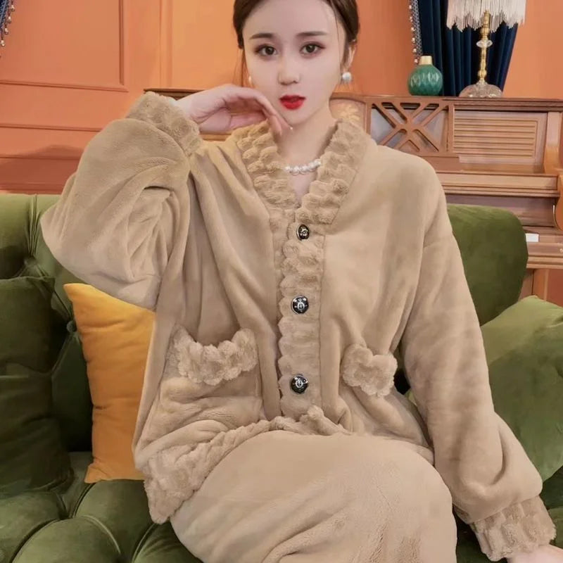 Alternate view: Women's coral velvet pajama set